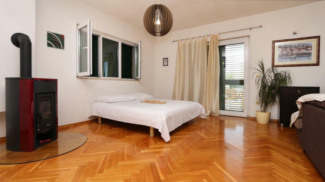 מלון מאקרסקה House Lipo מראה חיצוני תמונה